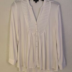 SPENSE Womens White Flowy V-Neck Tunic.  Size Small.